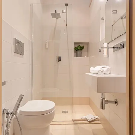 Vatican St Peter 2 Bedrooms 2 Bathrooms * Rome