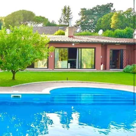 Villa Sull'aurelia Antica Rome