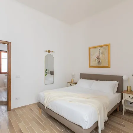 Iflat Elegant 3 Bedroom Near The Pantheon Apartment Rome