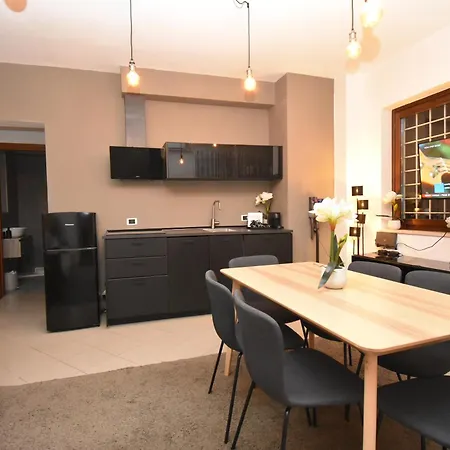 Diasof Apartment *