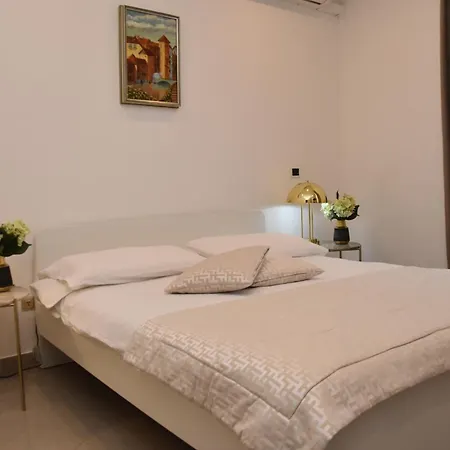 Apartment Diasof *