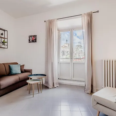 Apartament Trastevere *