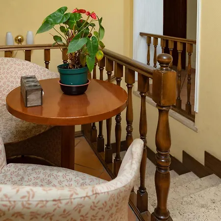 Comfort Gaia Tor Vergata Vendégház 2*