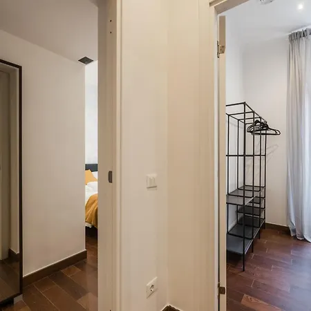 The Rent -cozy Two Bedroom Near Vatican Apartment *
