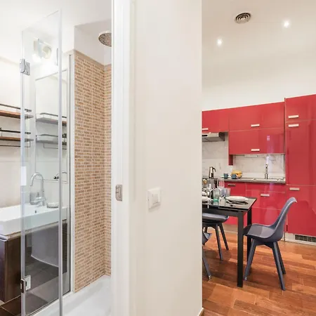 The Rent -cozy Two Bedroom Near Vatican Apartment