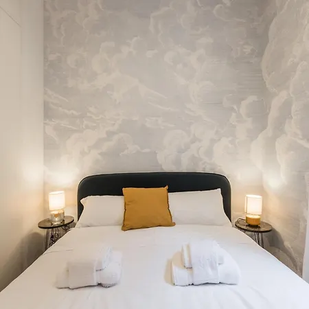 The Rent -cozy Two Bedroom Near Vatican Apartment *