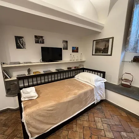 Bbb House Rom