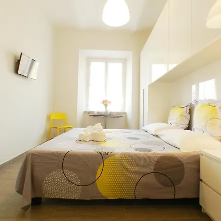 Movie Apartment *