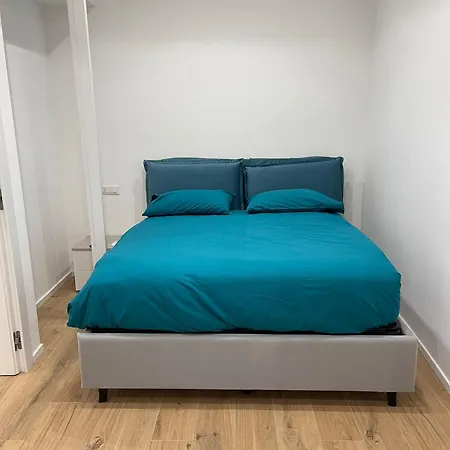 Pm 34 Viale Imperatore Guest House - 50 Mt From Metro San Paolo Apartment