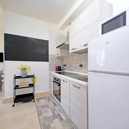 Homely Flat Porta Maggiore Rome