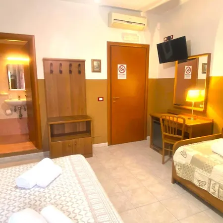Pensión Now Rome-address Via Palestro,56- Breakfast Included *