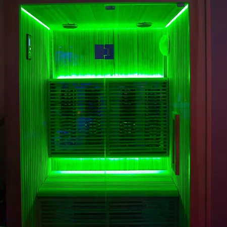 Gasthuis Corso 107 Wellness & *