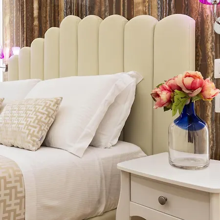 Navona Relais Bed & Breakfast Rome