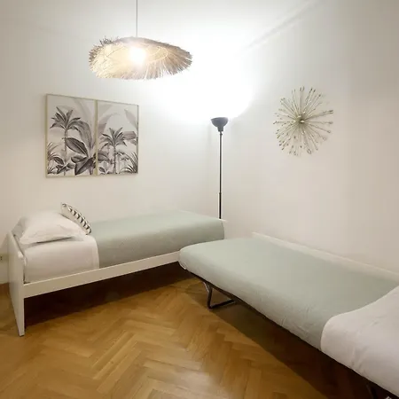 Residenza Al Colosseo * Rome