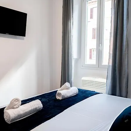Appartement Domina - San Pietro 1 *