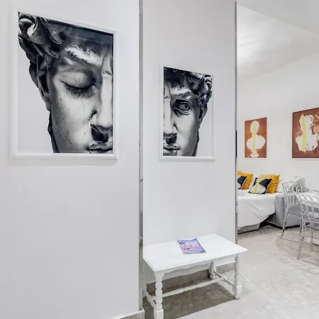 Crystal Trevi Fountain - Romedreamhome Apartment