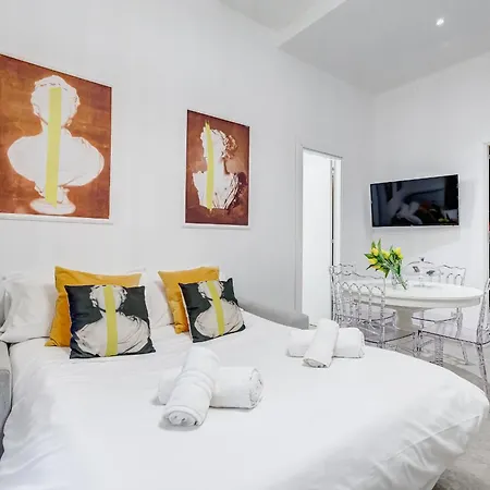 Apartment Crystal Trevi Fountain - Romedreamhome