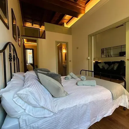 Boutique Signature In The Heart Of Ancient Apartment