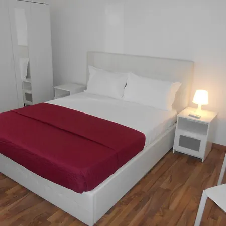 Colosseo Gil Guest house *