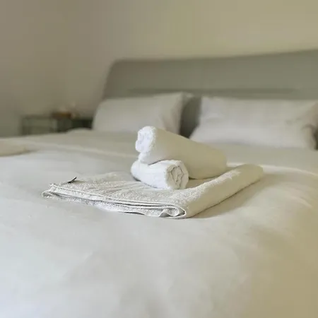 Apartament Life Is *