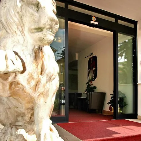Sisto V 3* Rome
