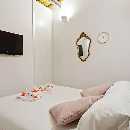 Hostme Piazza Navona Apartment