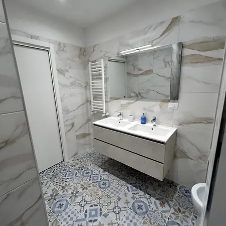 Apartment San Peter Vale House