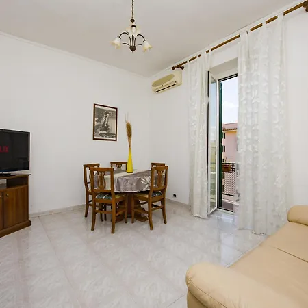 Mirti Classic Plaza Netflix Wi-fi And Relax In Apartament Rzym
