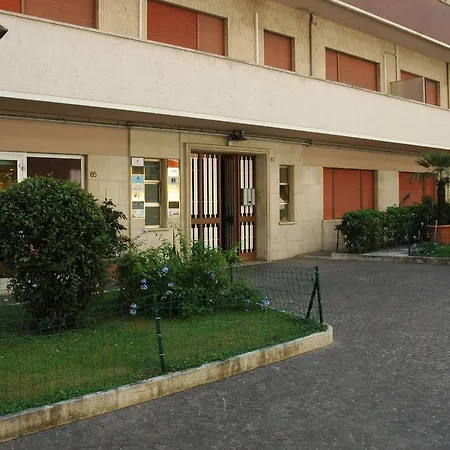Apartment La Lanterna Di San Pietro *
