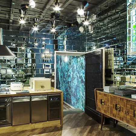 G-rough, Rome, A Member Of Design Guest house