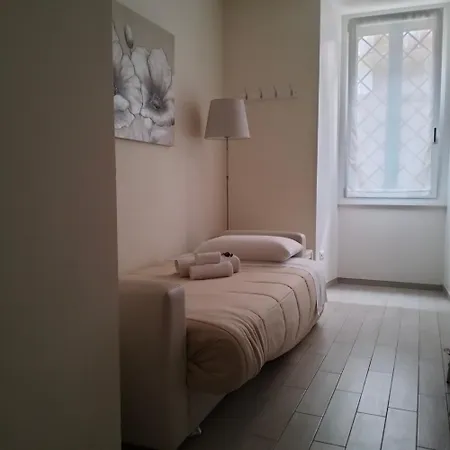 La Casa Di Ludovica All'appio Latino Apartament Rzym