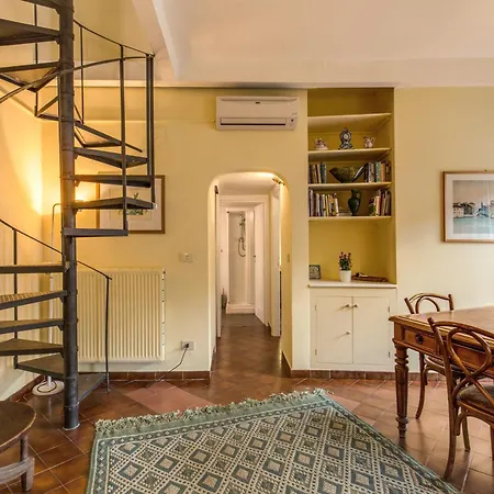 Apartment Amazing Penthouse With Terrace Near Navona Square