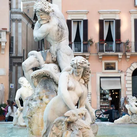 Apartment Navona Charming Balcony