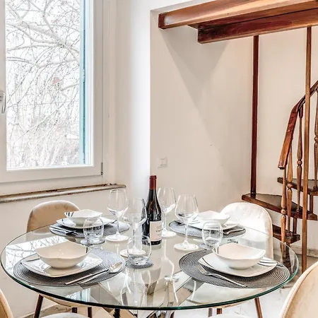 Appartement V E N E R E *