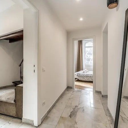 V E N E R E Appartement *