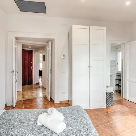 Appartement V E N E R E *