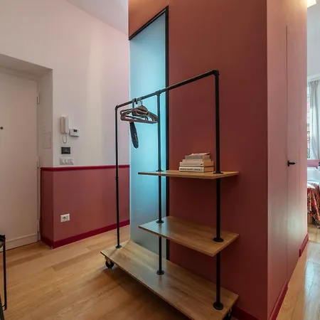 Vatican Night Apartment
