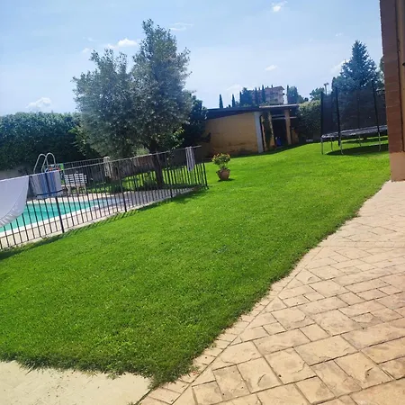 Villa Est