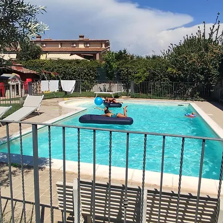 Est Villa *