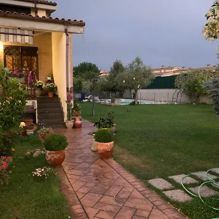 Villa Est *