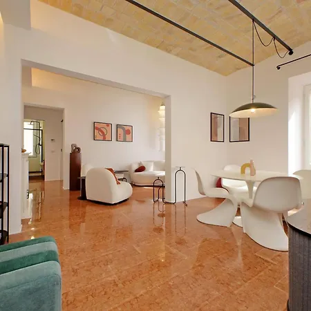 Ych-lussuoso Al Colosseo Apartment *