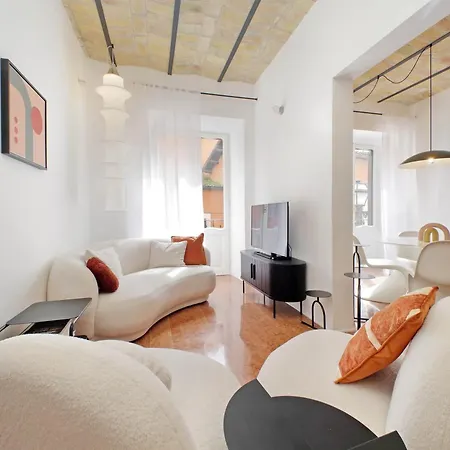Ych-lussuoso Al Colosseo Apartment