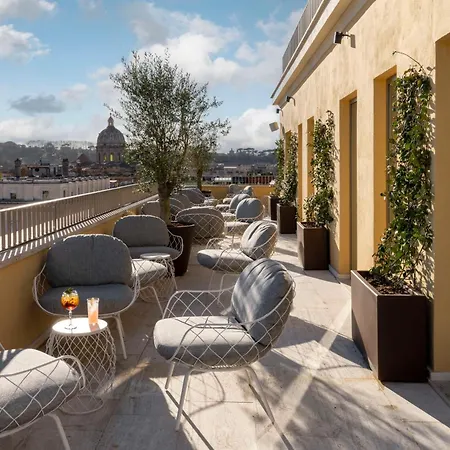 Radisson Collection Hotel, Antica