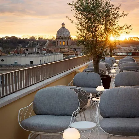 Radisson Collection Hotel, Antica Hotel Roma