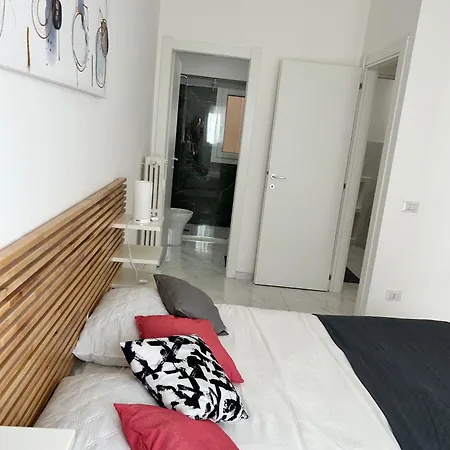 Urban Chic San Paolo Apartment *