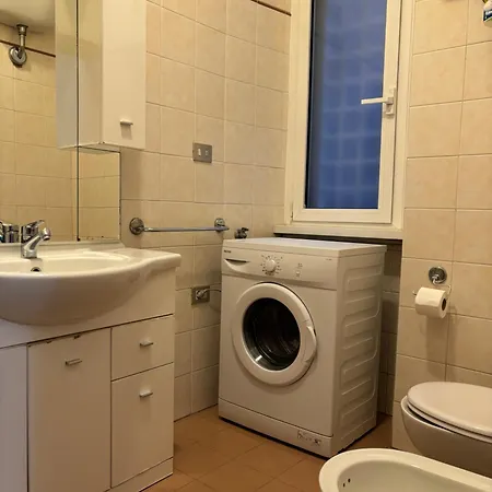 La Casa Di Fantozzi - 5 Stelle Elegante Appartamento Roma