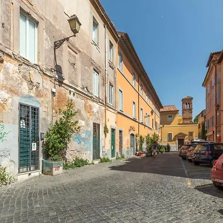 Trastevere Lovely *