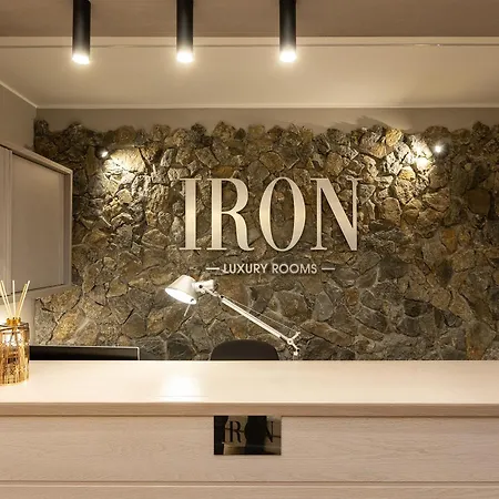 Iron Luxury Roma
