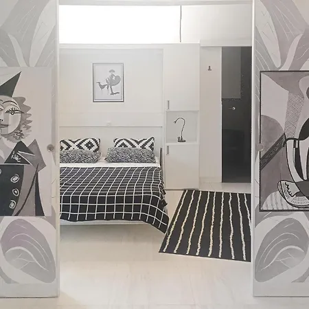2 Bedroom Stunning In Rome