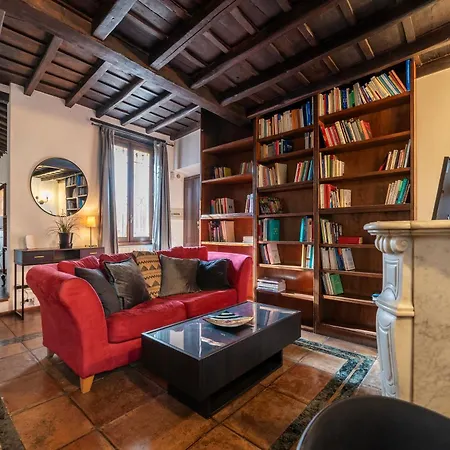 Cozy Trevi Romance Rome